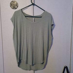 Women's Athleta shirt